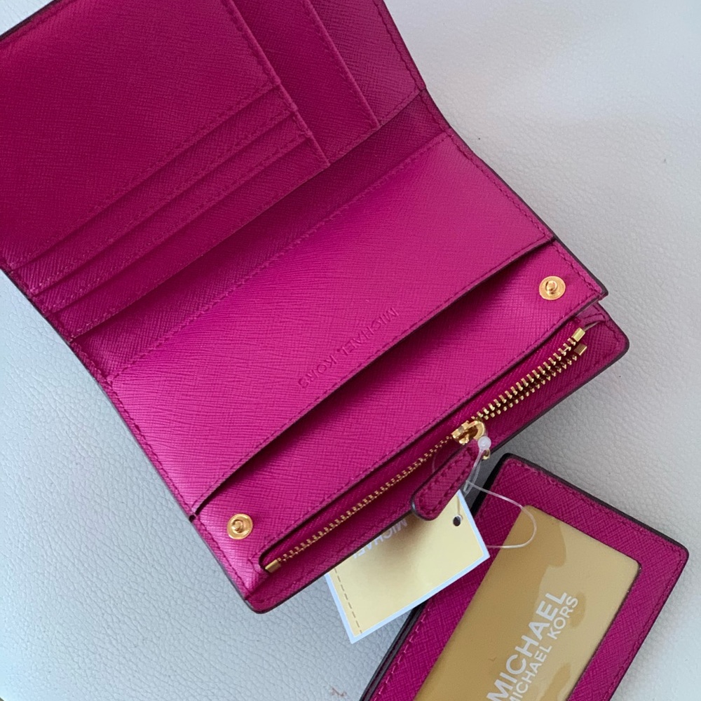 Miachel kors wallet